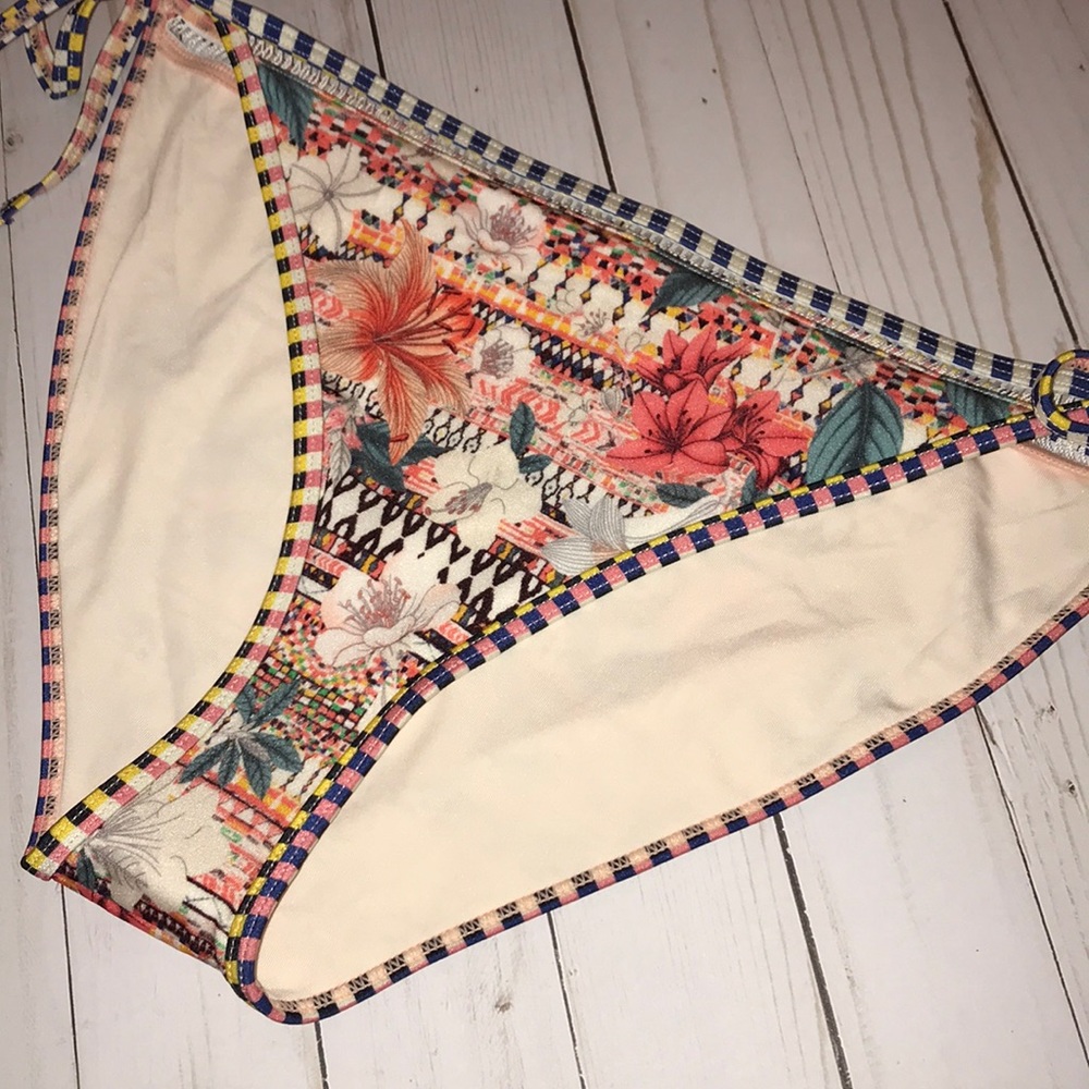 TOPSHOP Floral Printed Bikini Bottoms 12